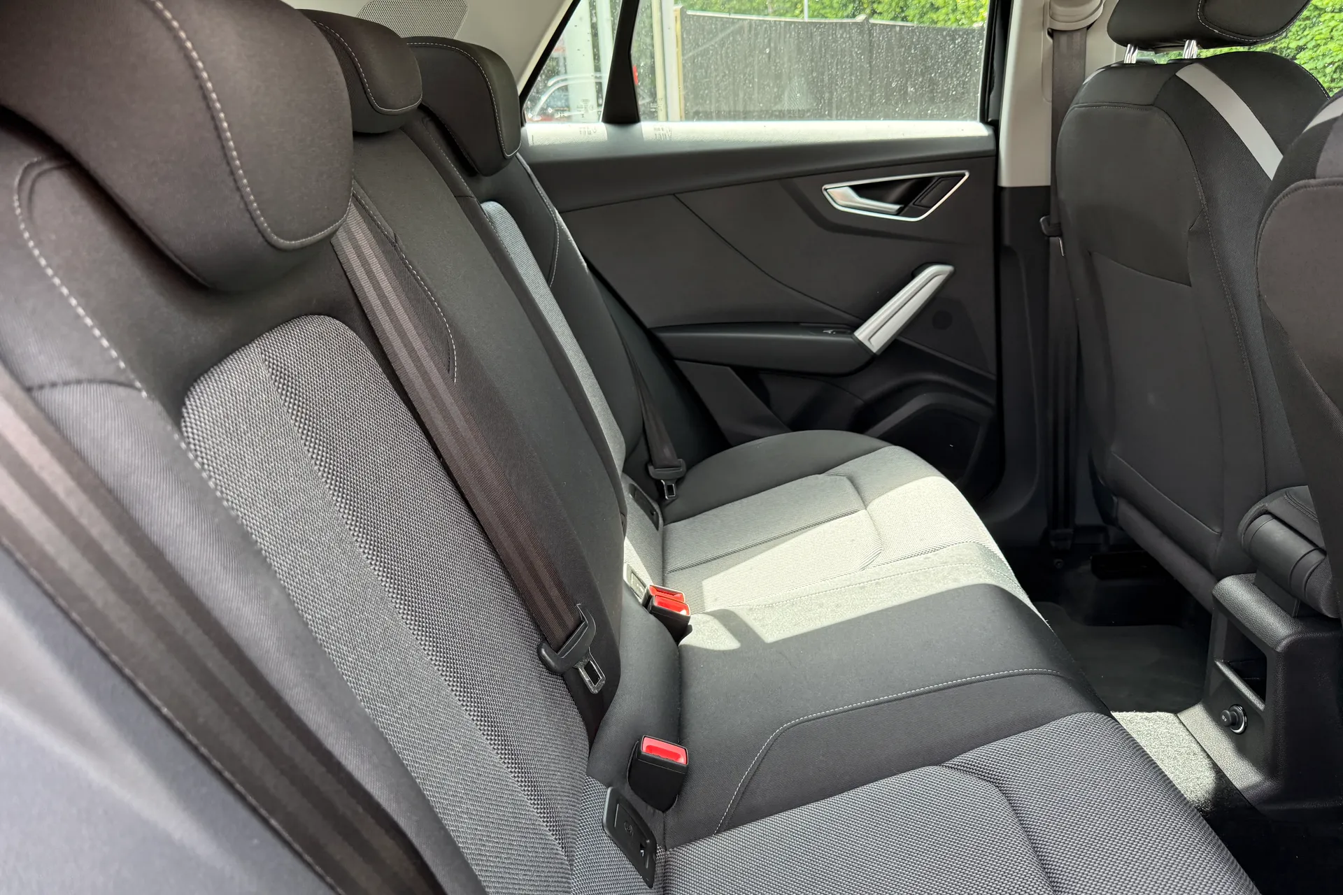 Audi Q2 thumbnail image number 38