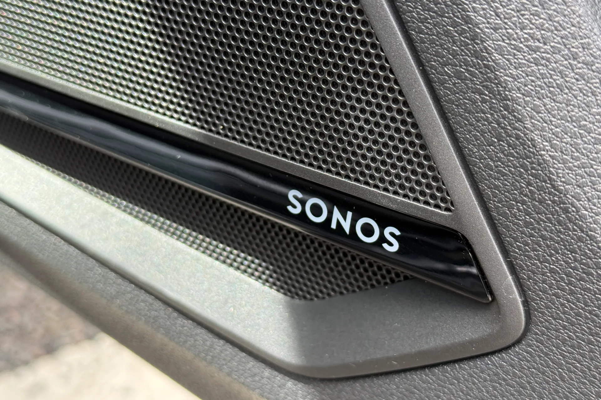 Audi Q2 thumbnail image number 31