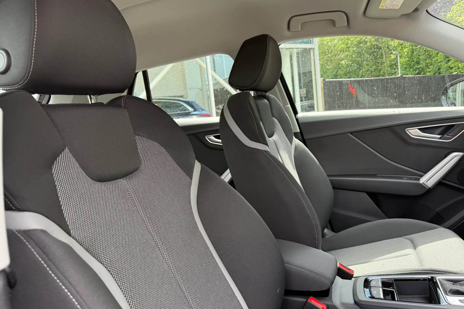 Audi Q2 thumbnail image number 33