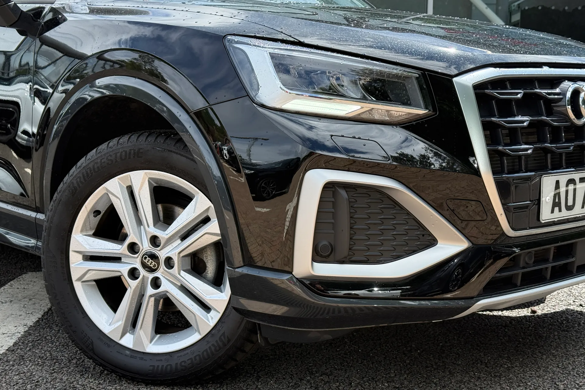Audi Q2 thumbnail image number 12