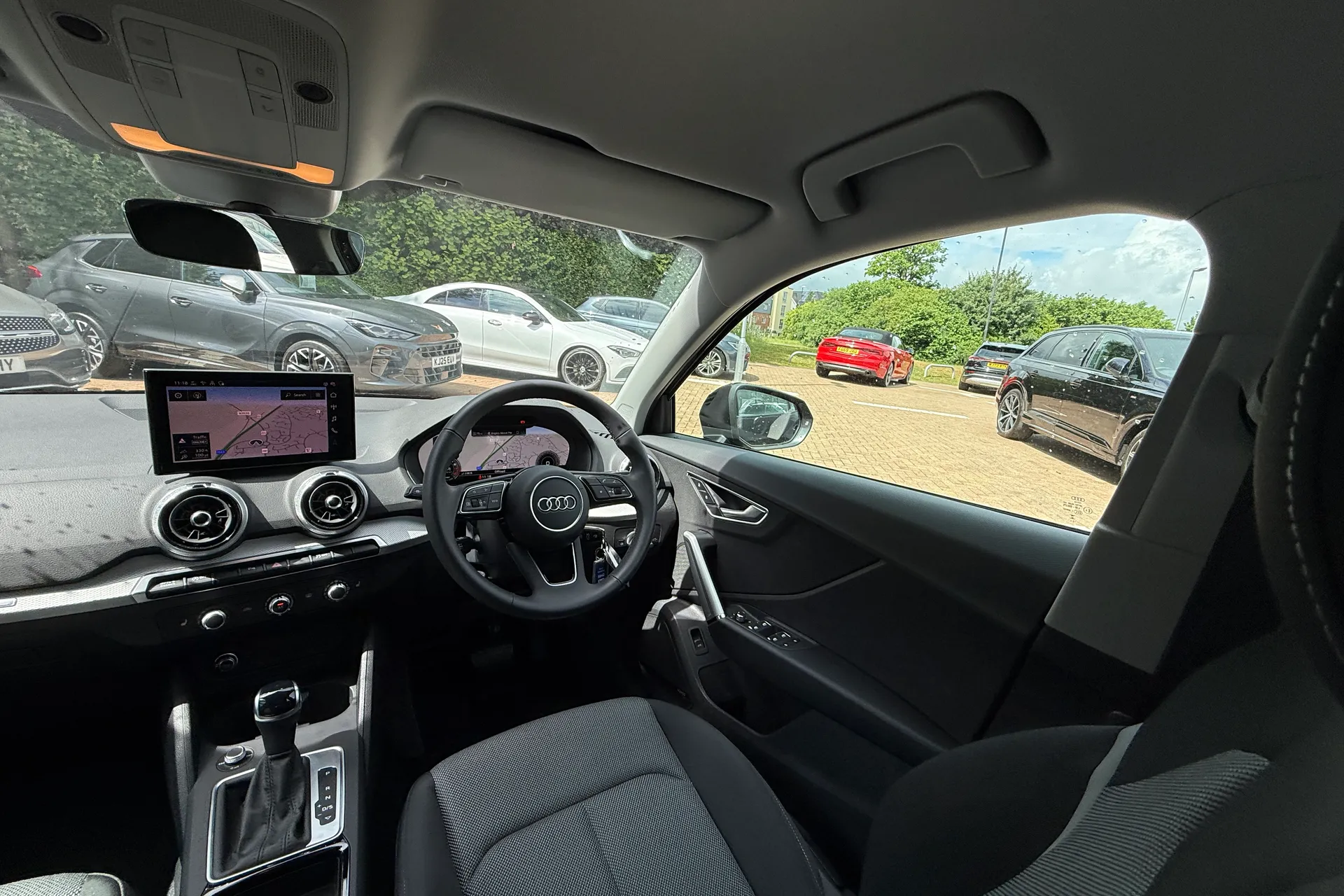 Audi Q2 thumbnail image number 42