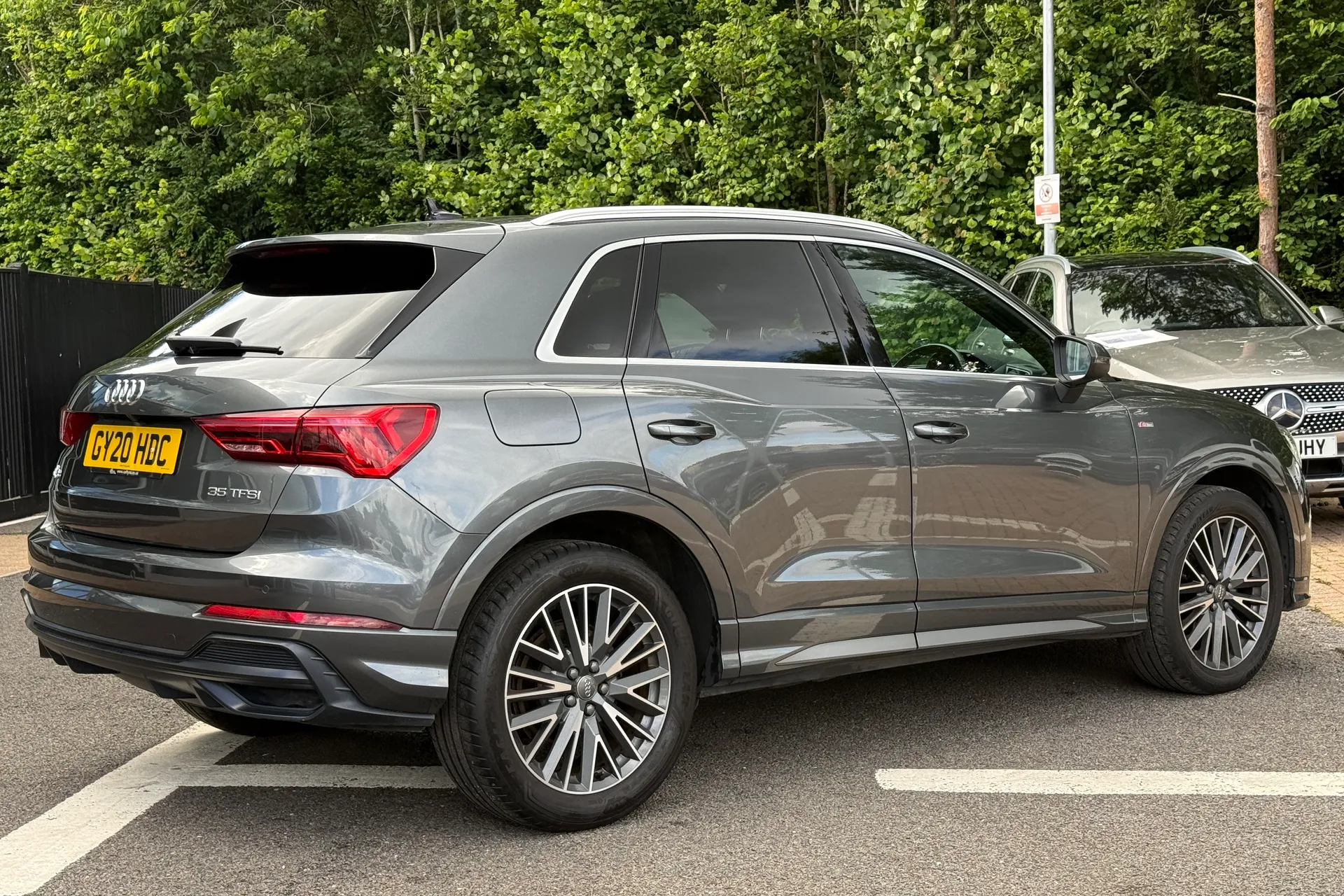 Audi Q3 thumbnail image number 41