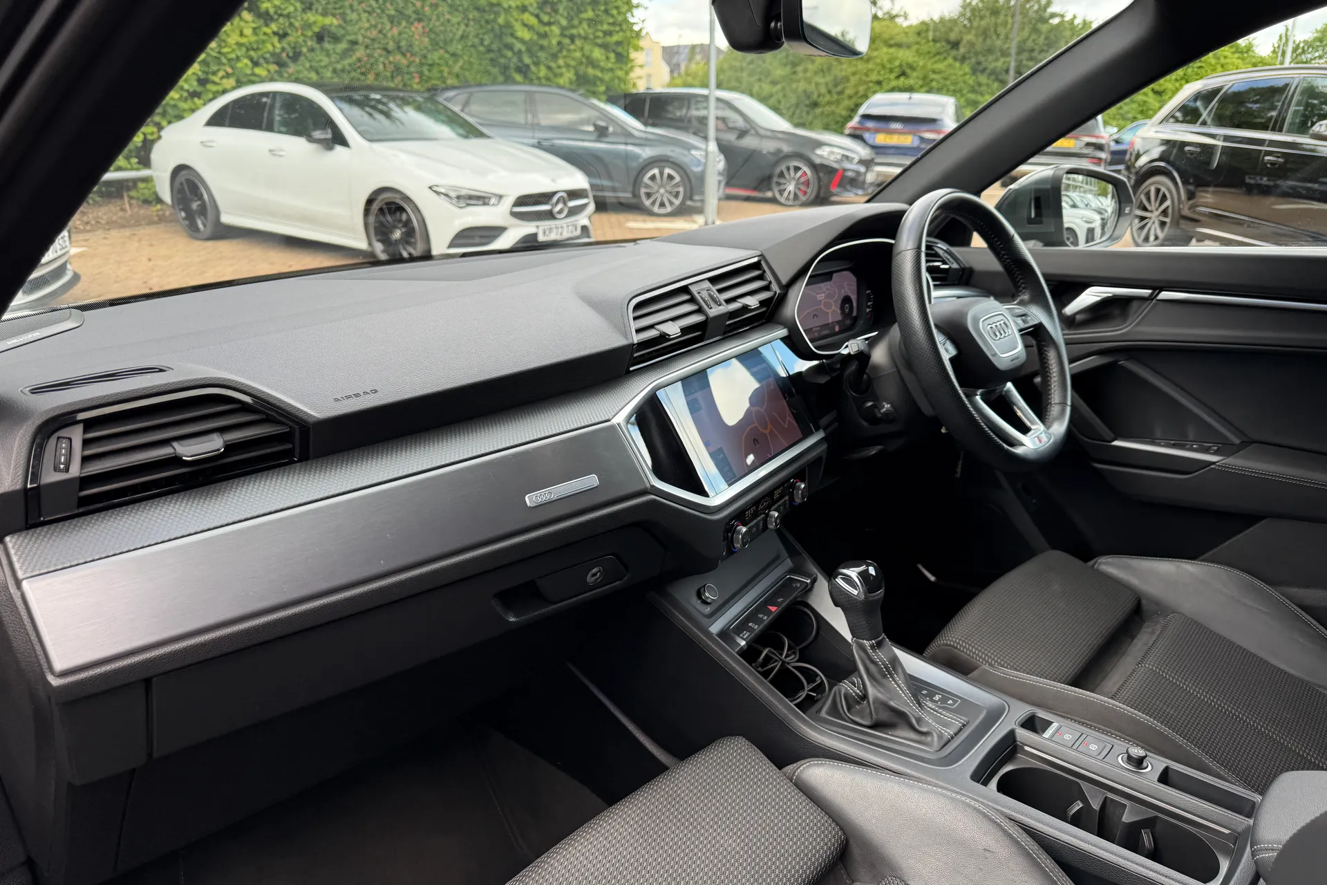 Audi Q3 thumbnail image number 53