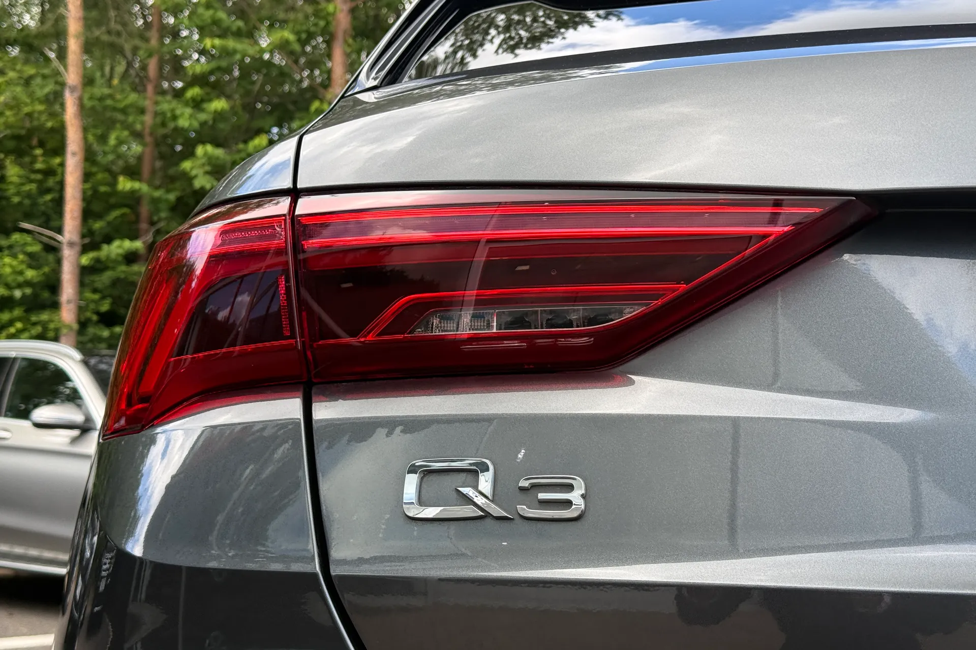 Audi Q3 thumbnail image number 46