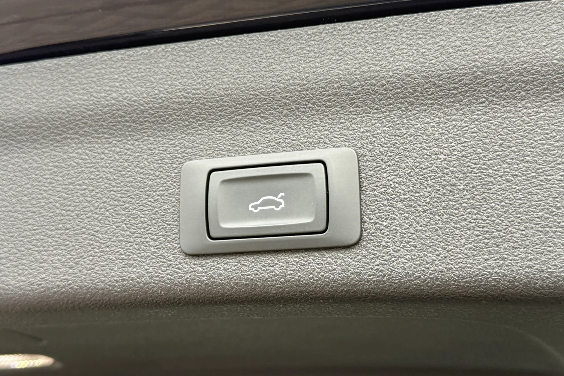 Audi RS6 thumbnail image number 46