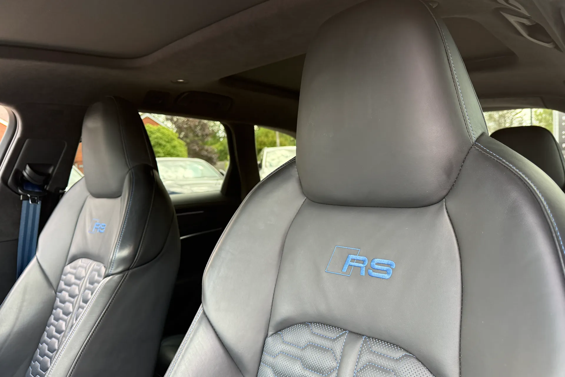 Audi RS6 thumbnail image number 39