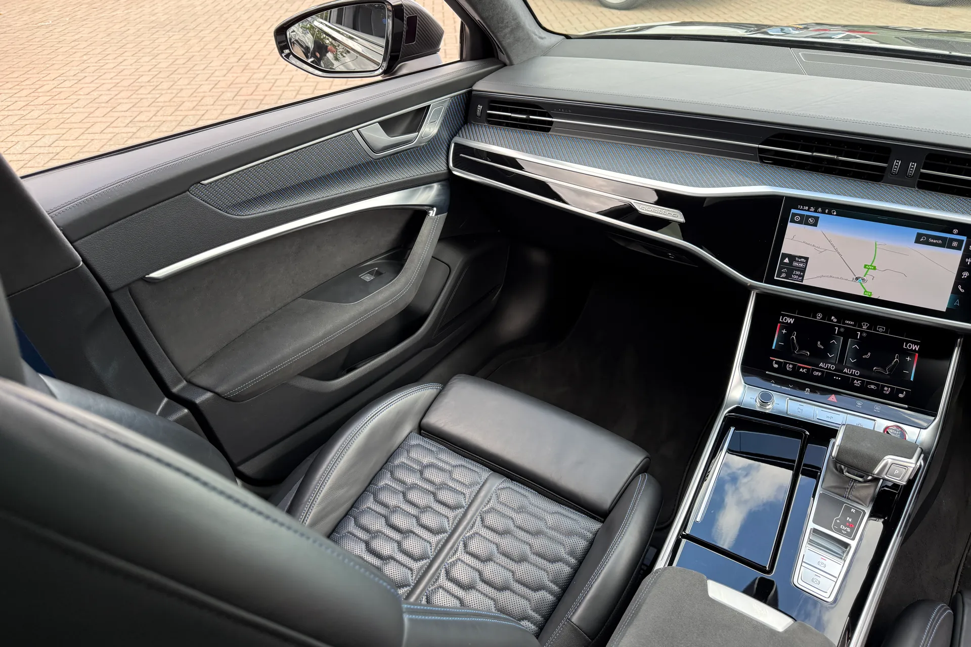 Audi RS6 thumbnail image number 48