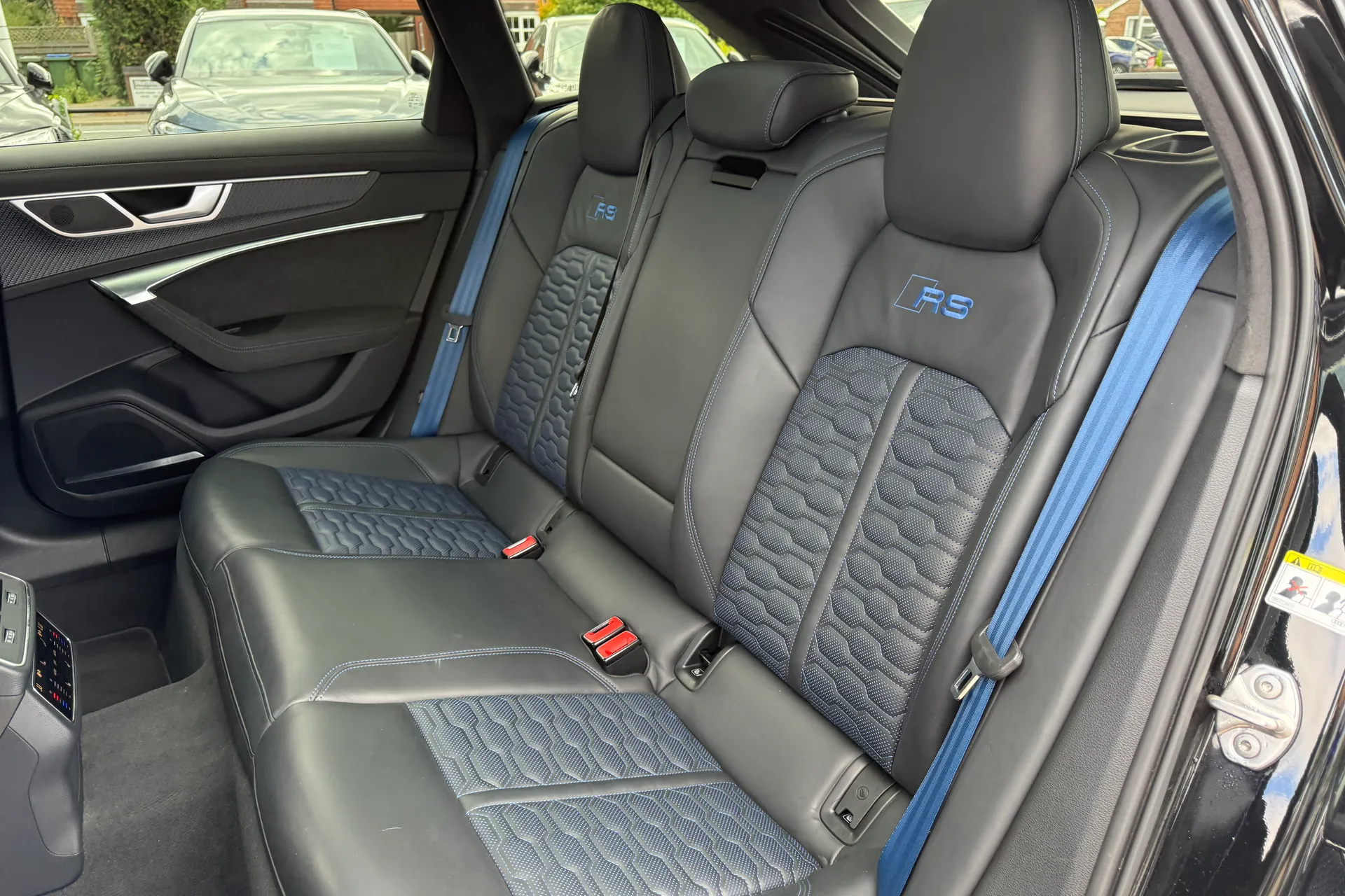 Audi RS6 thumbnail image number 52