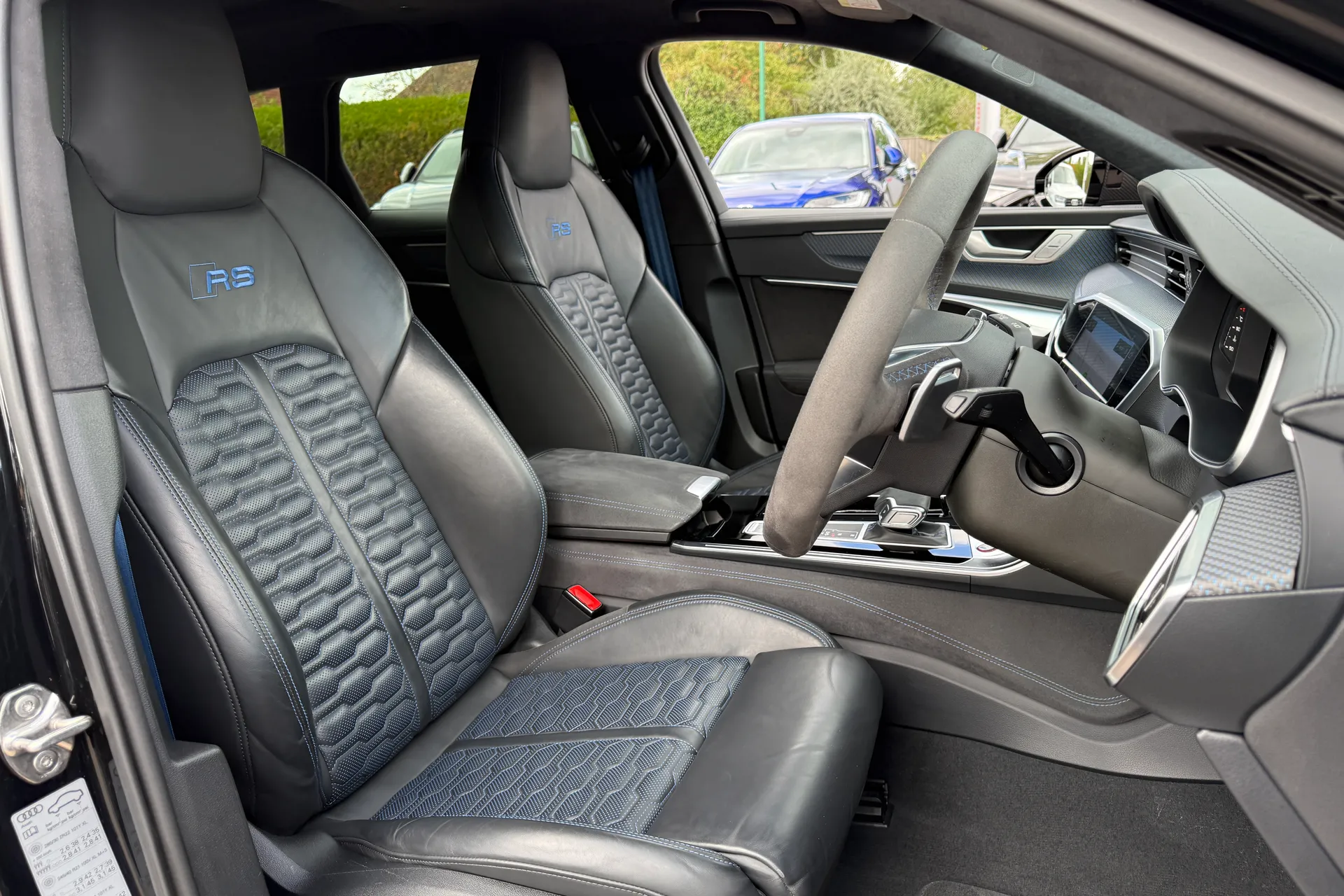 Audi RS6 thumbnail image number 35