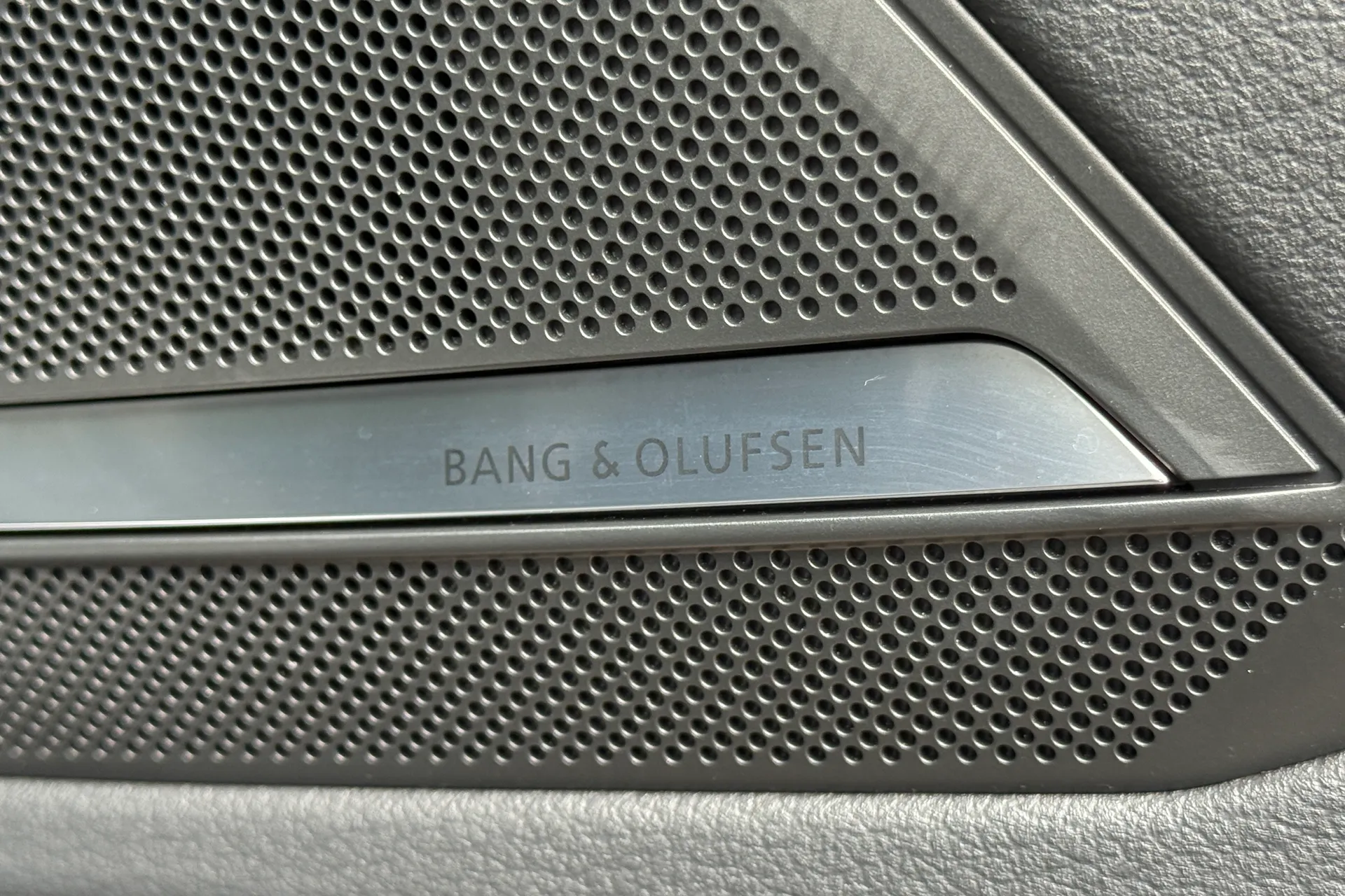 Audi RS6 thumbnail image number 22