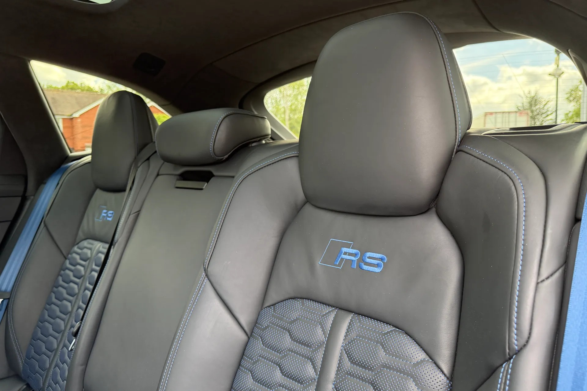 Audi RS6 thumbnail image number 53