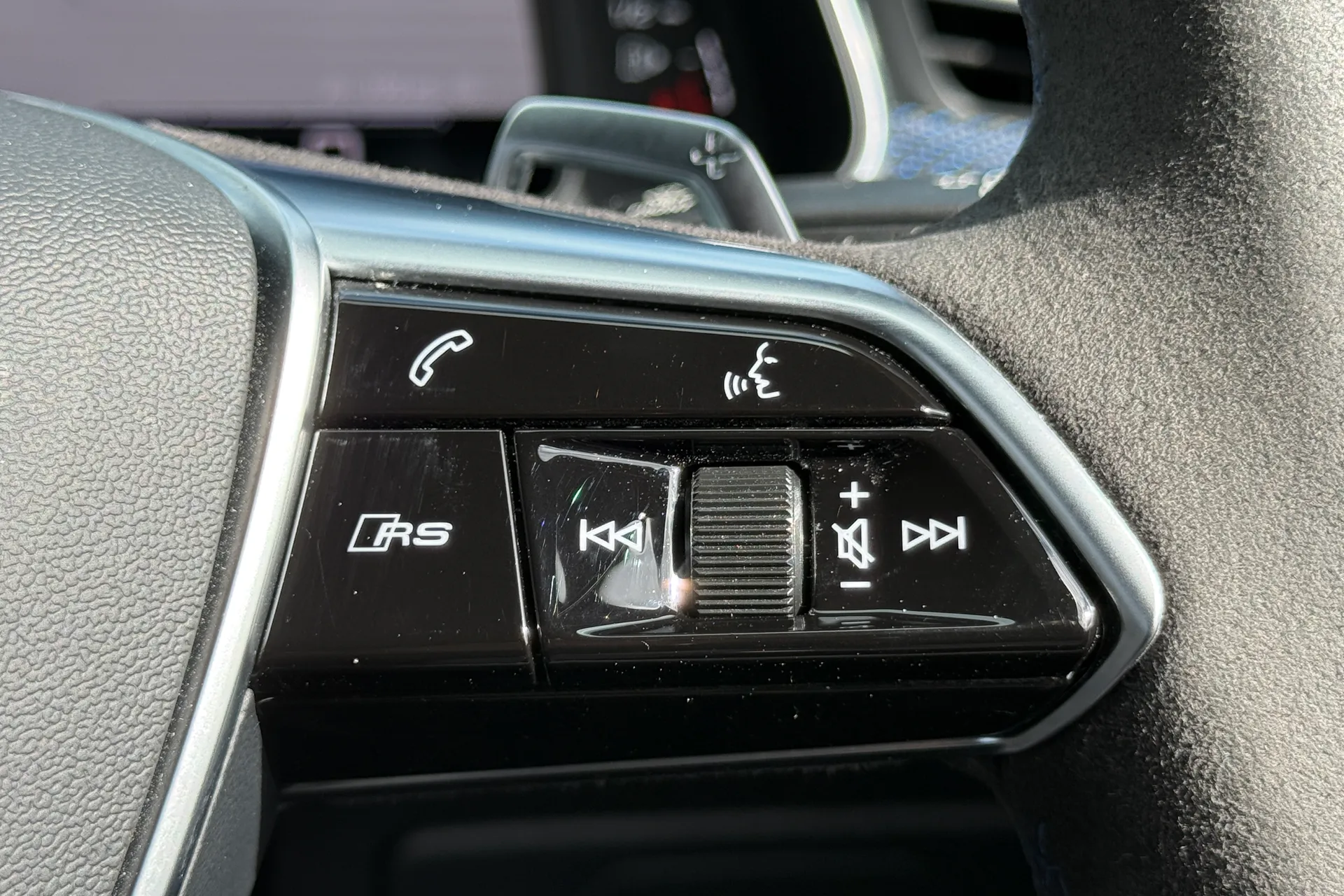 Audi RS6 thumbnail image number 30