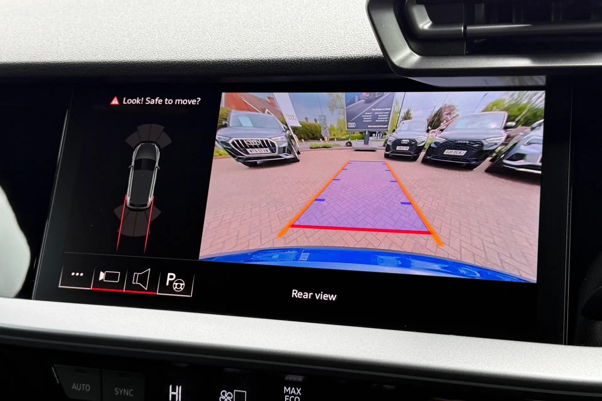 Audi RS3 thumbnail image number 4