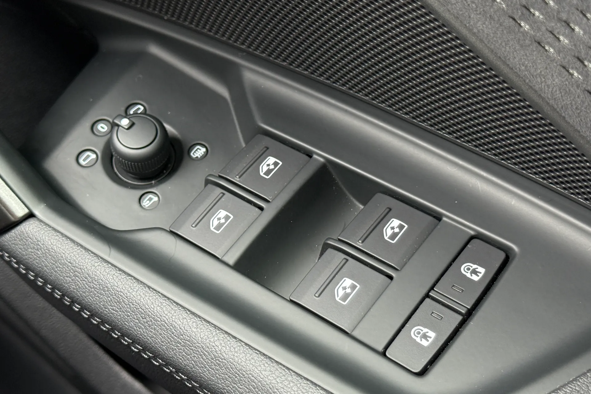 Audi RS3 thumbnail image number 23