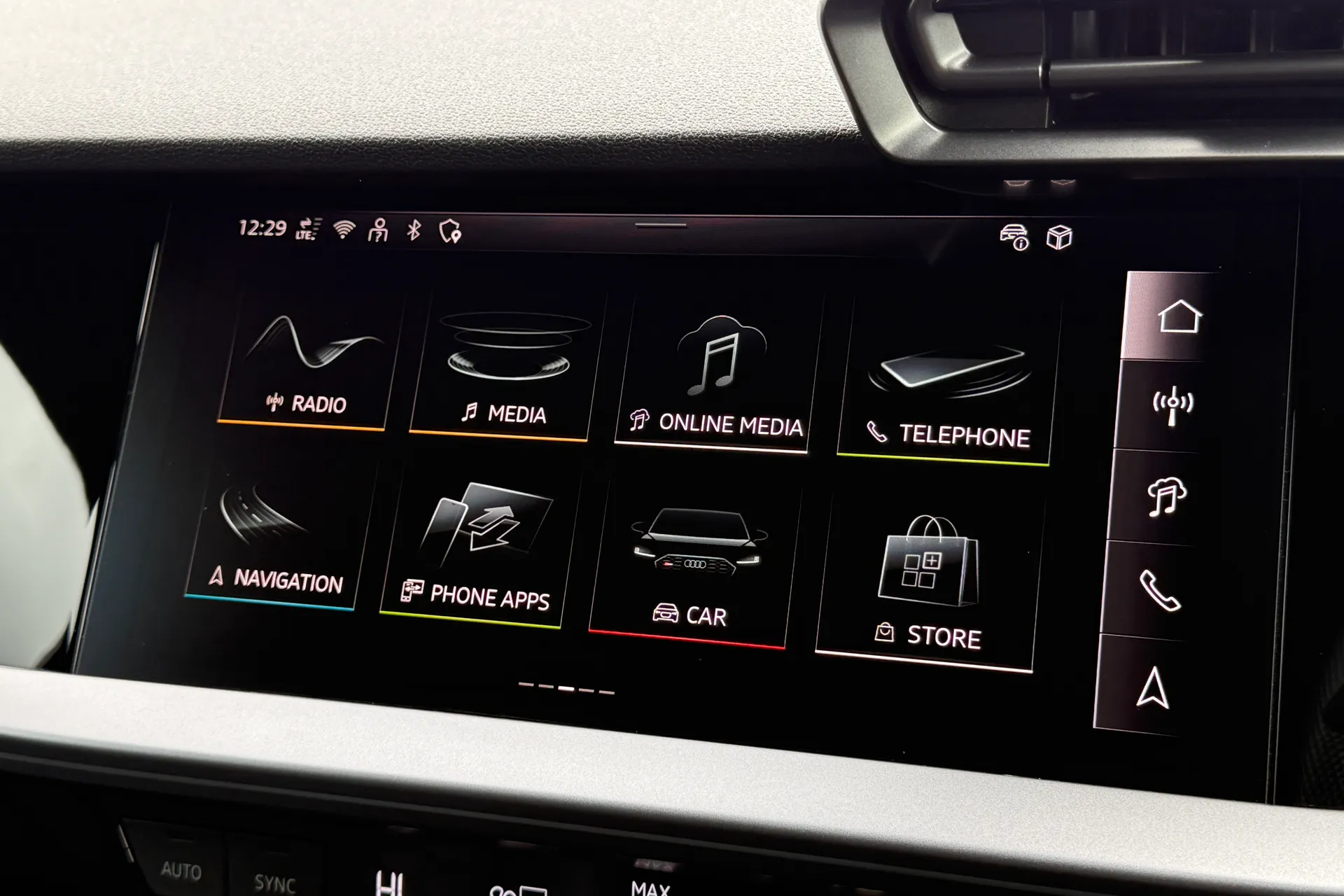 Audi RS3 thumbnail image number 16