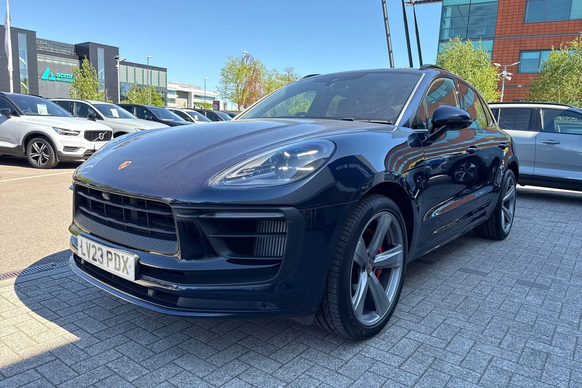 Porsche MACAN thumbnail image number 12