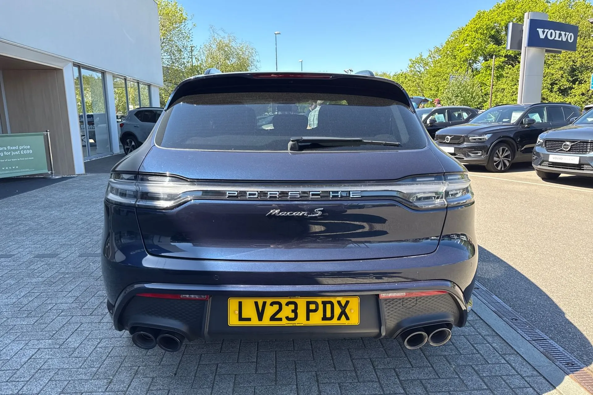 Porsche MACAN thumbnail image number 9