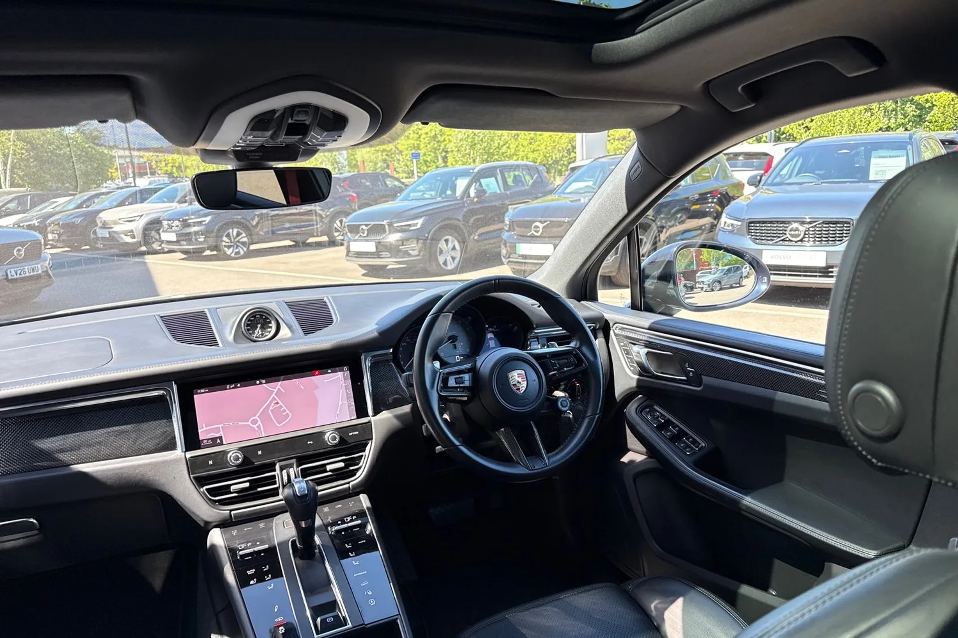 Porsche MACAN thumbnail image number 33