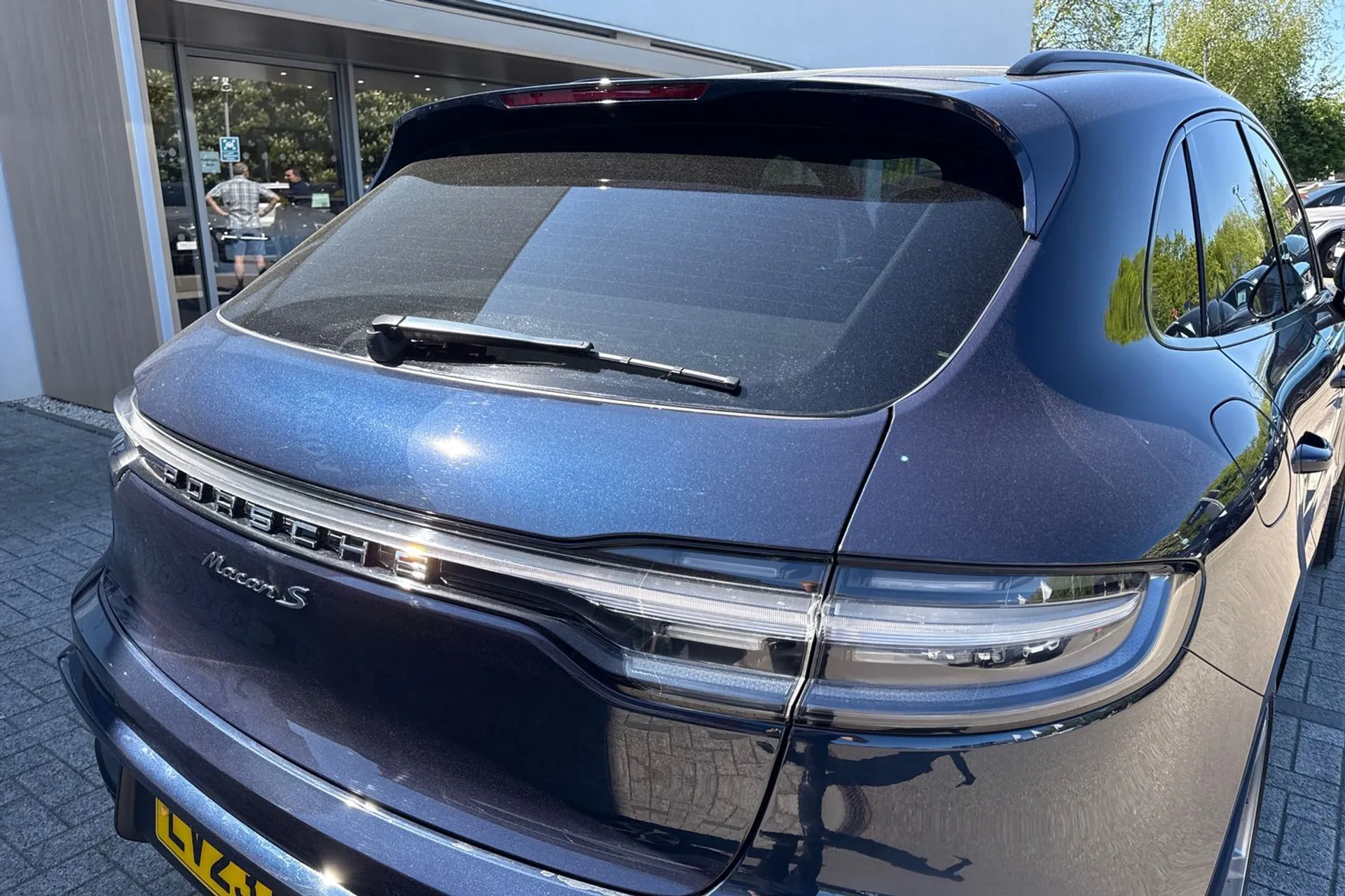 Porsche MACAN thumbnail image number 16