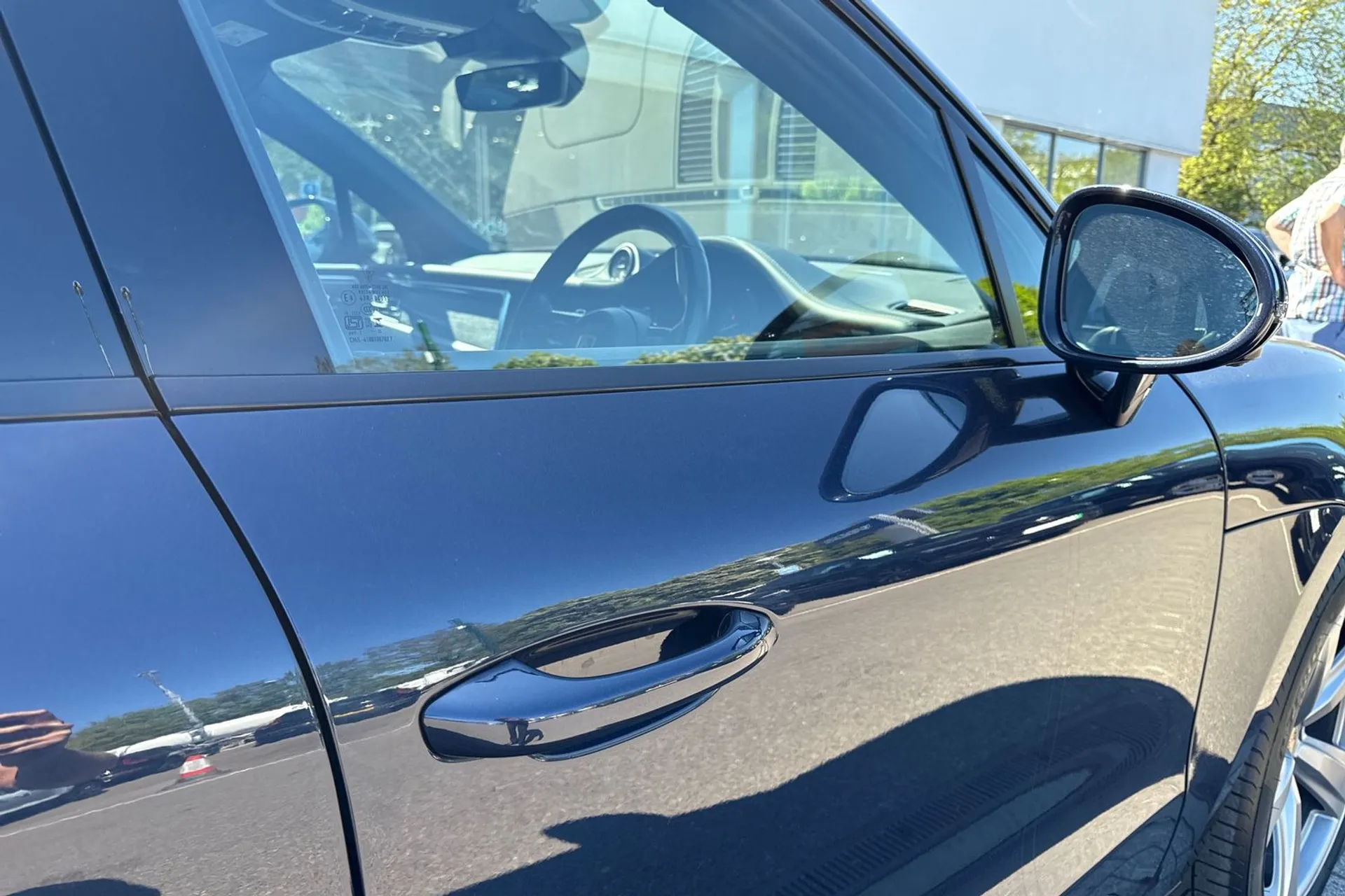 Porsche MACAN thumbnail image number 17