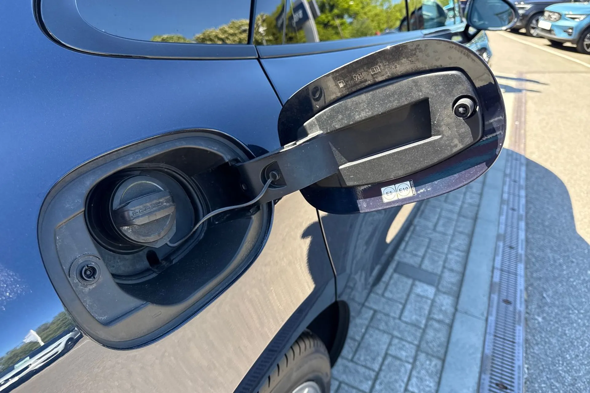 Porsche MACAN thumbnail image number 19