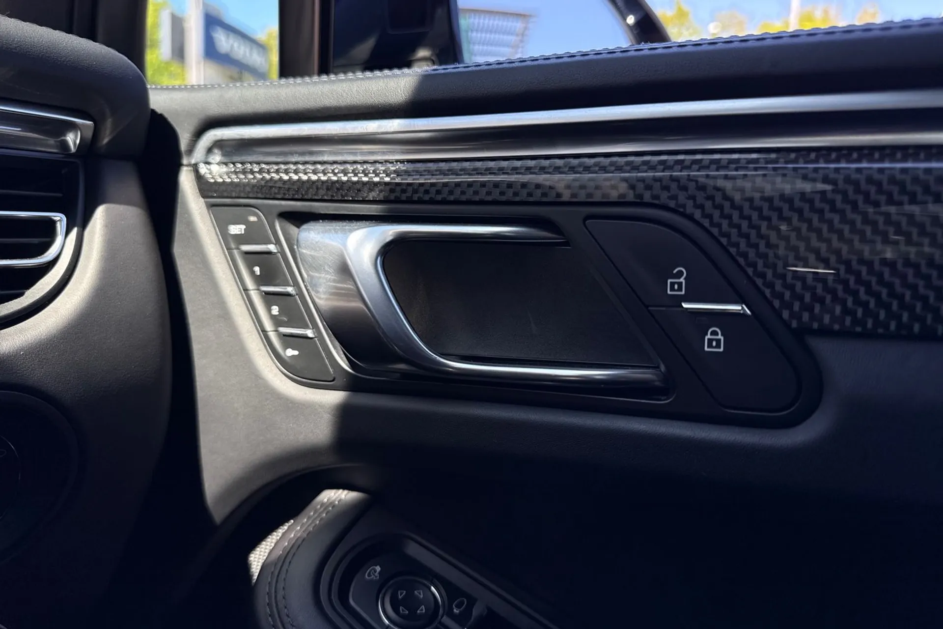 Porsche MACAN thumbnail image number 41