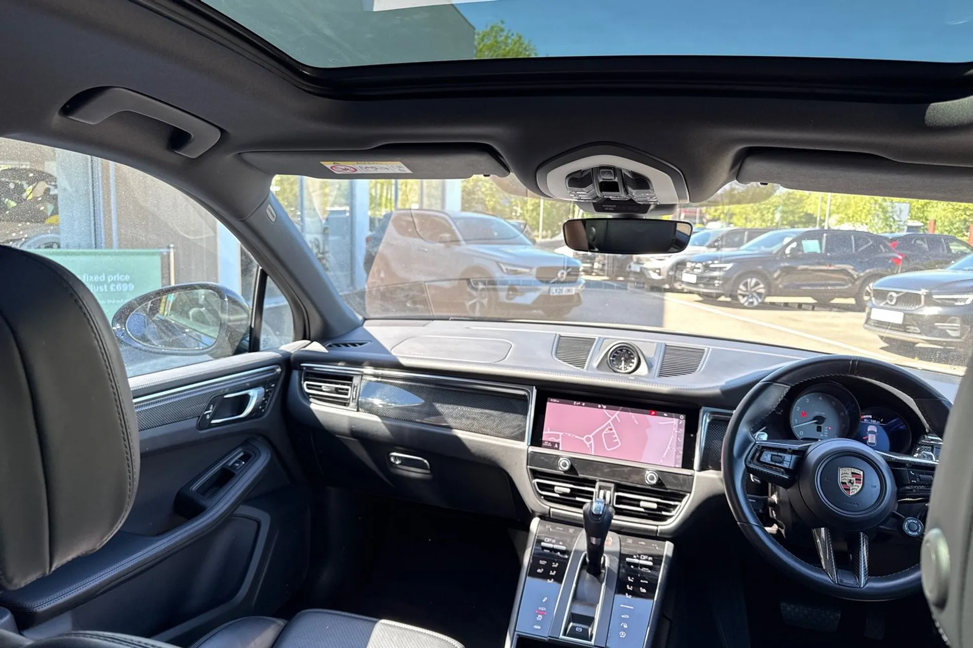 Porsche MACAN thumbnail image number 32