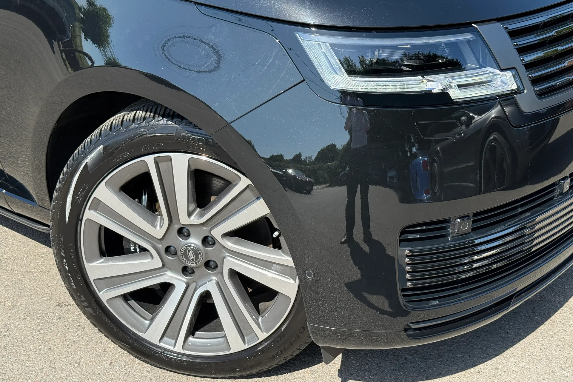 LAND ROVER RANGE ROVER thumbnail image number 2