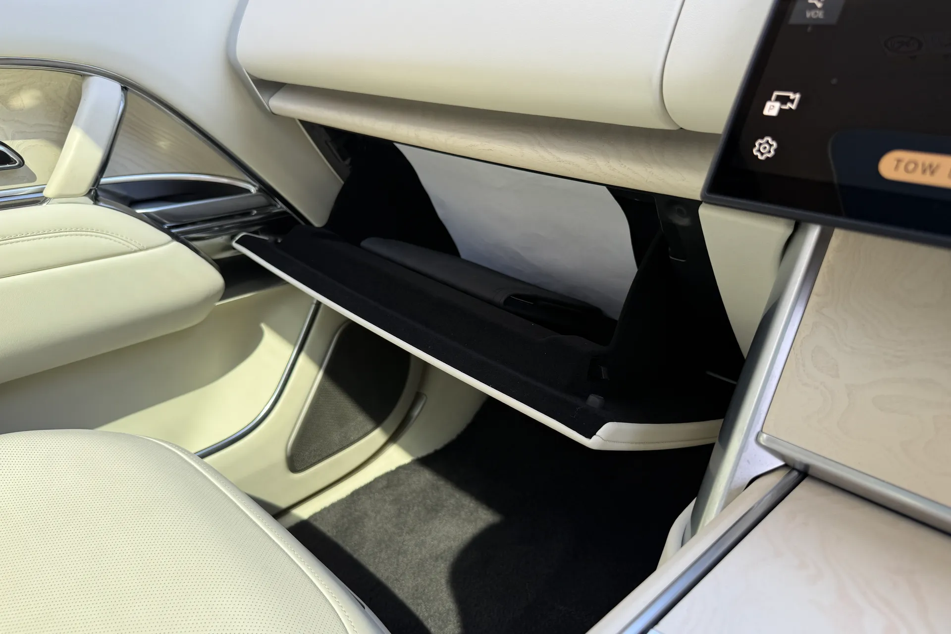 LAND ROVER RANGE ROVER thumbnail image number 44