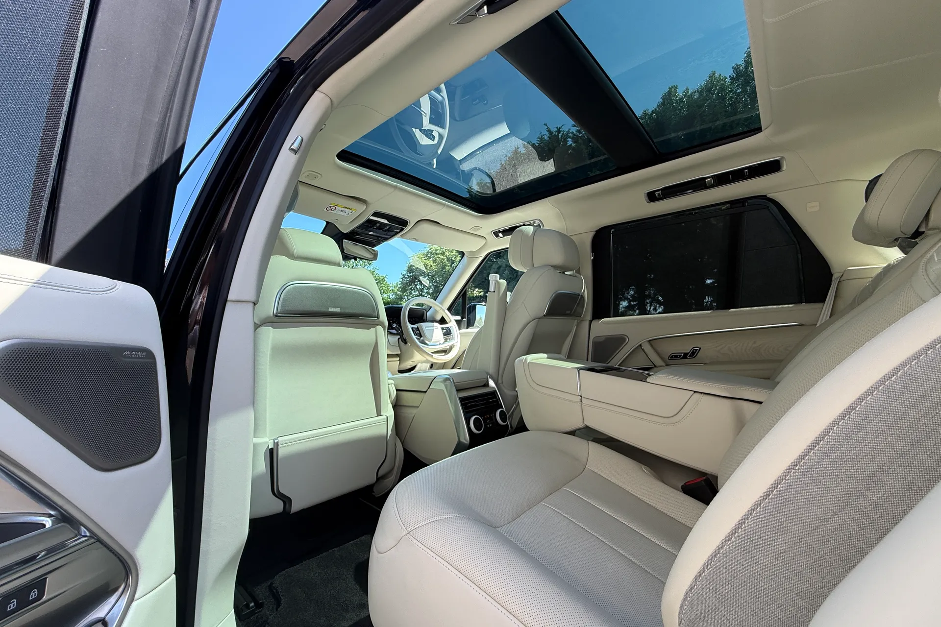 LAND ROVER RANGE ROVER thumbnail image number 32