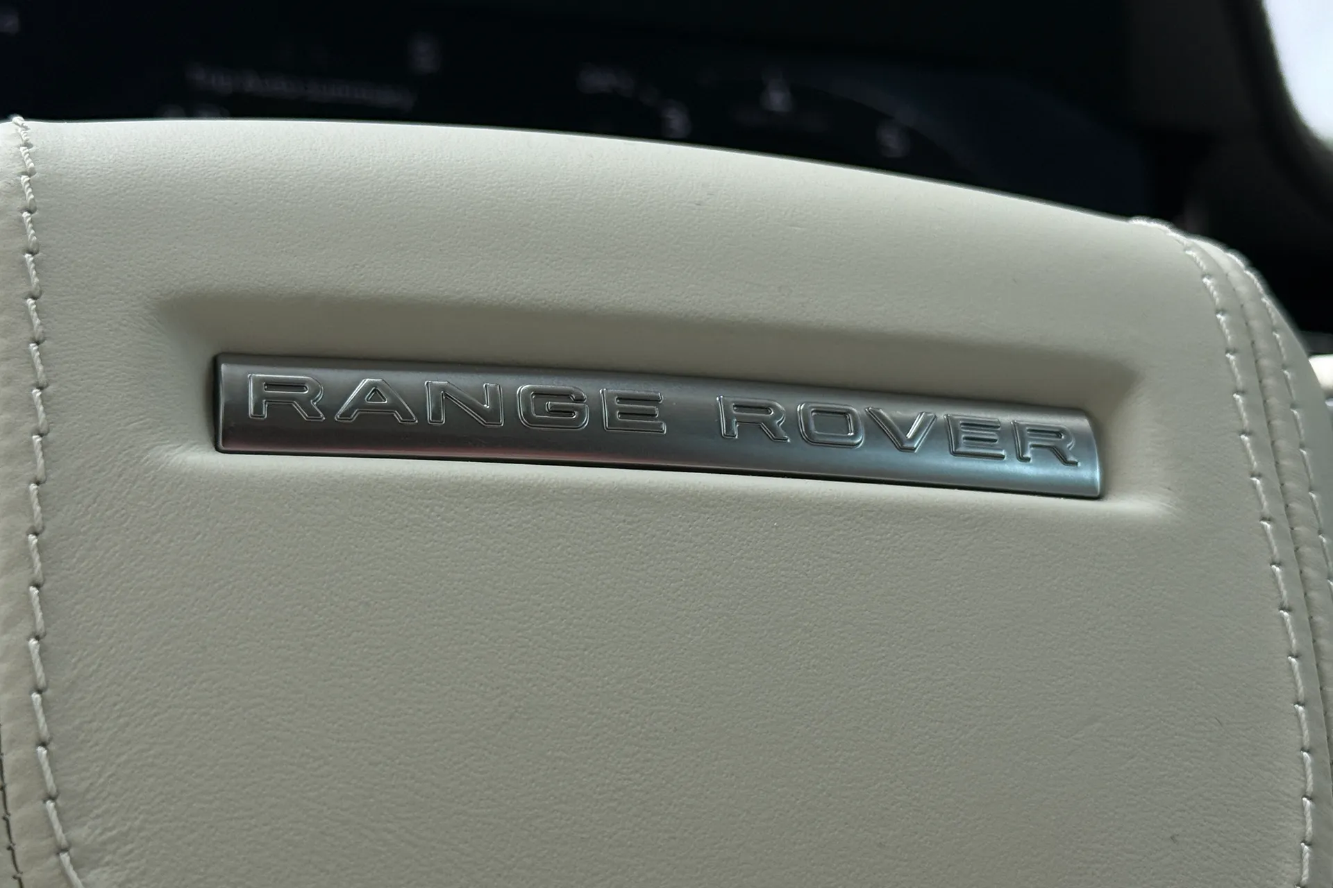 LAND ROVER RANGE ROVER thumbnail image number 24