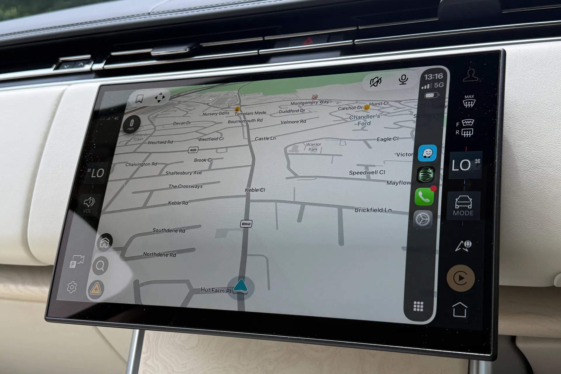 LAND ROVER RANGE ROVER thumbnail image number 6