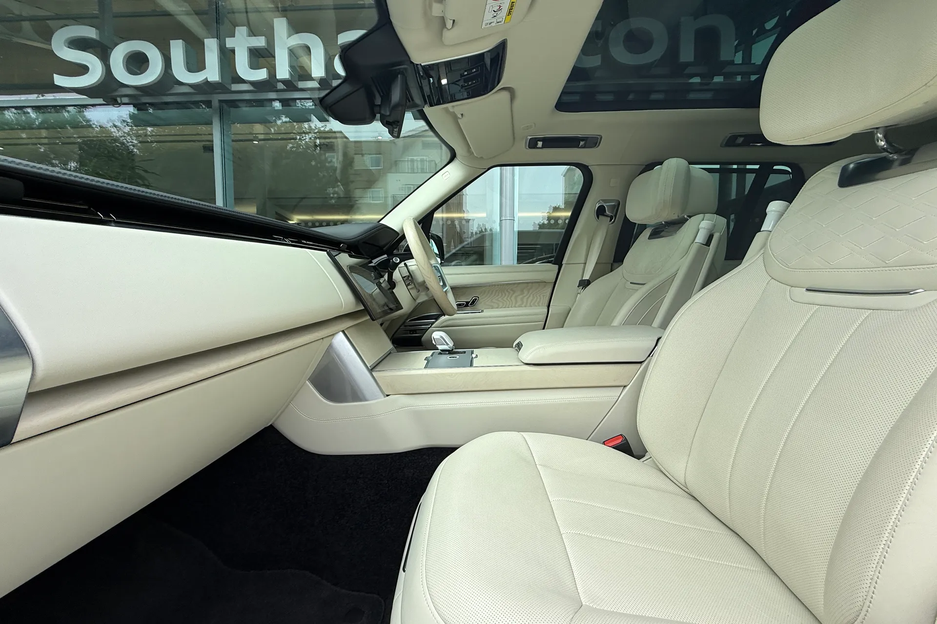 LAND ROVER RANGE ROVER thumbnail image number 77