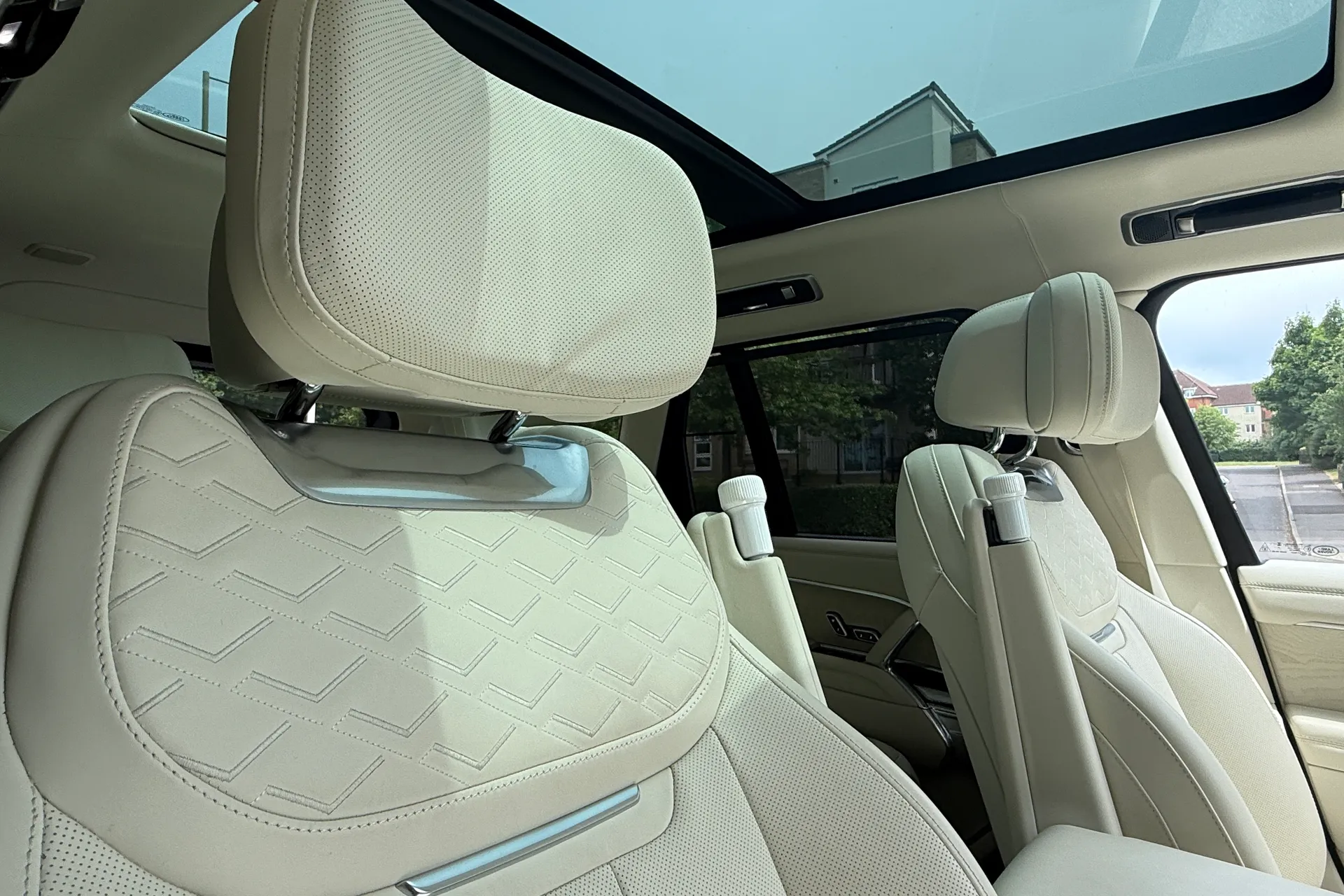LAND ROVER RANGE ROVER thumbnail image number 52