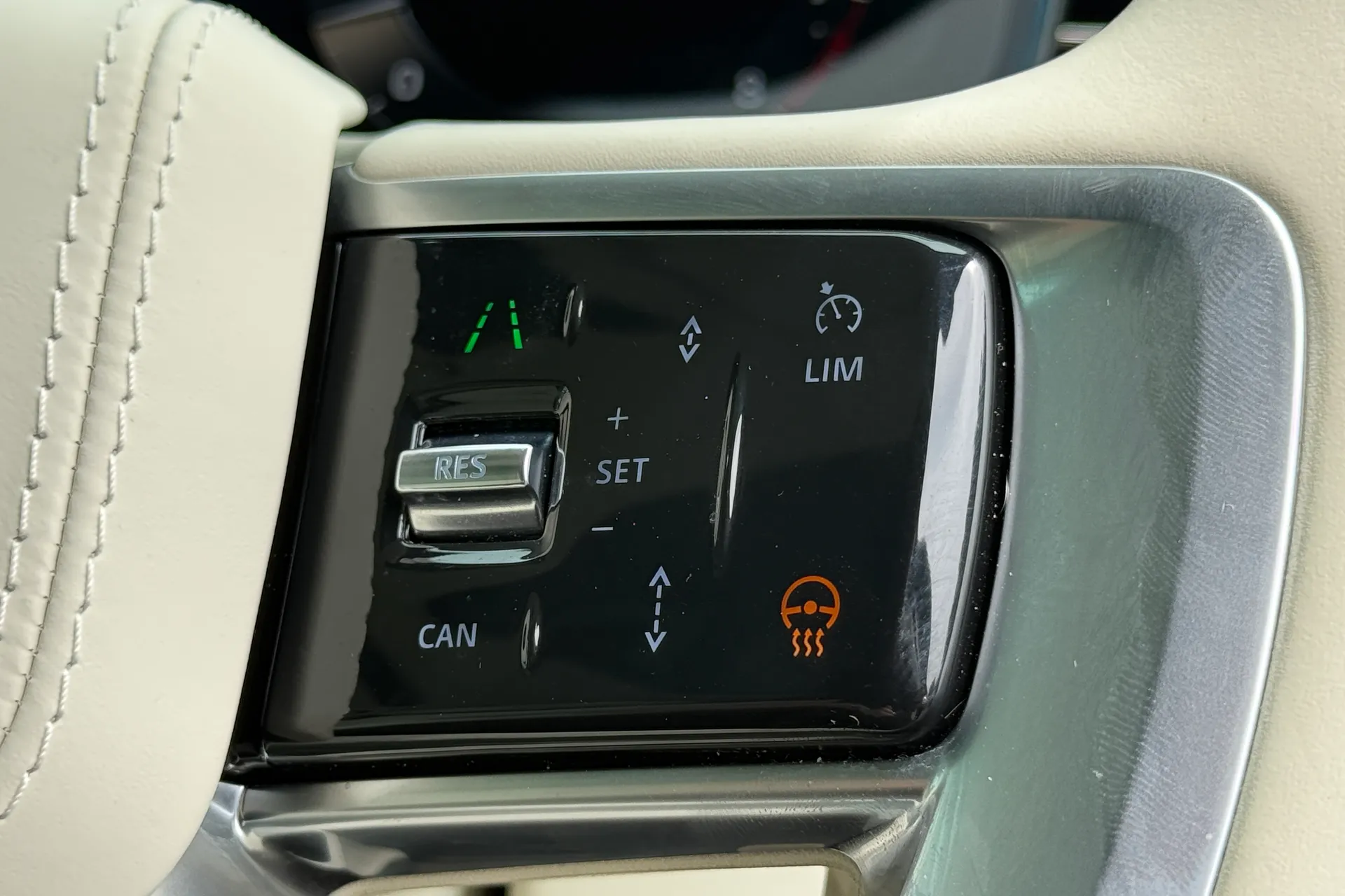 LAND ROVER RANGE ROVER thumbnail image number 92
