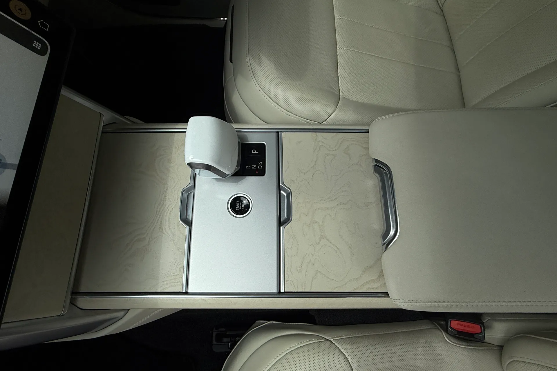 LAND ROVER RANGE ROVER thumbnail image number 79