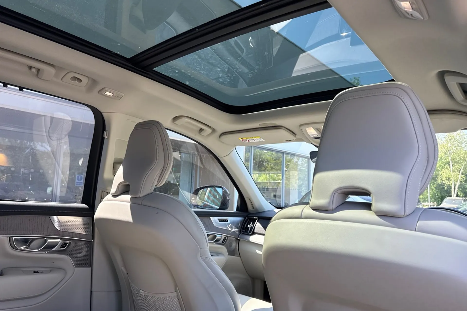 Volvo XC90 thumbnail image number 26