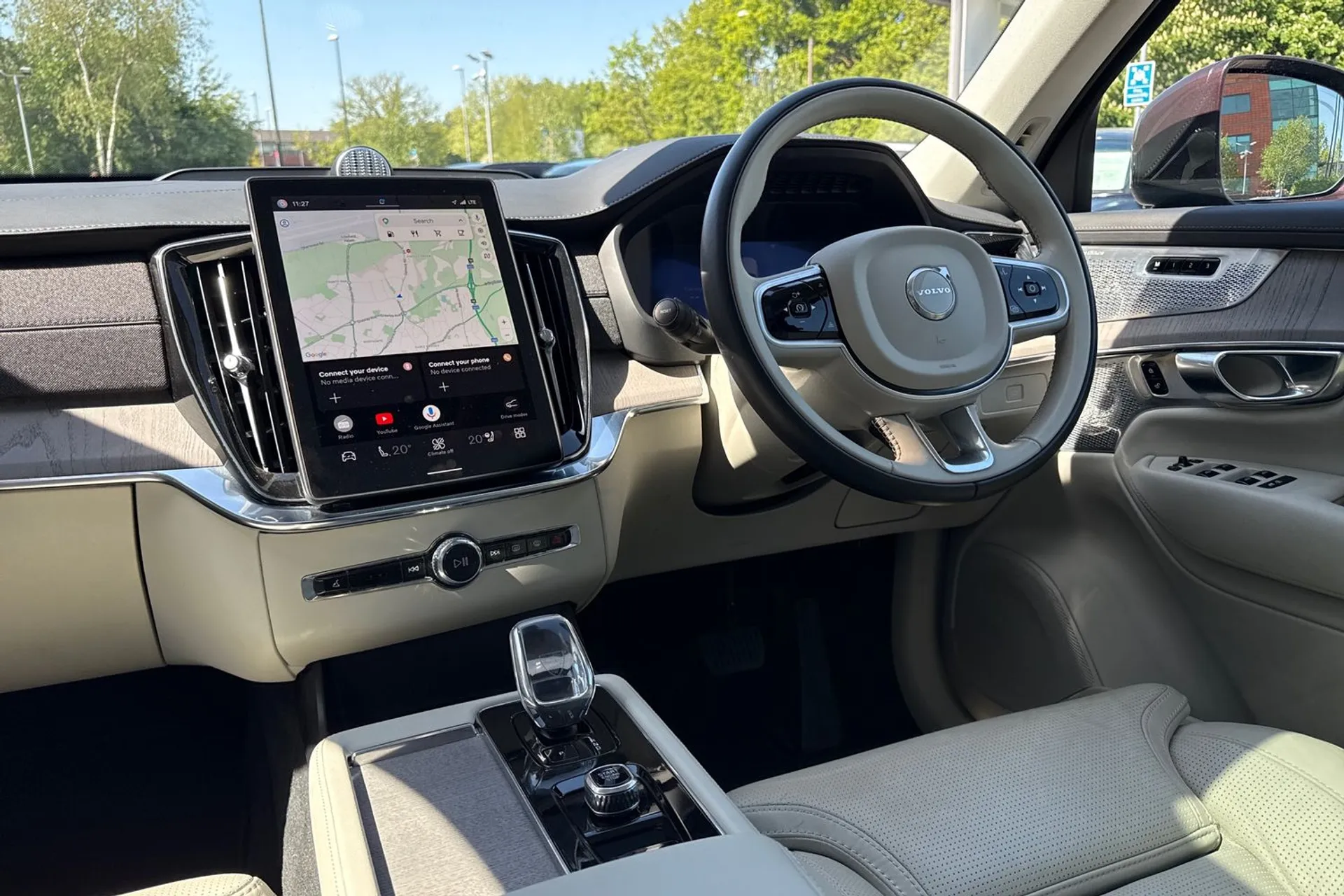Volvo XC90 thumbnail image number 38