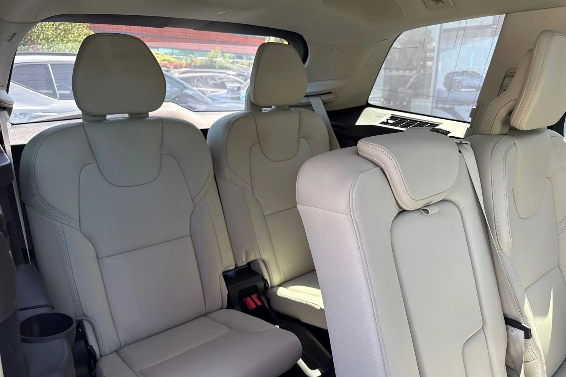 Volvo XC90 thumbnail image number 8