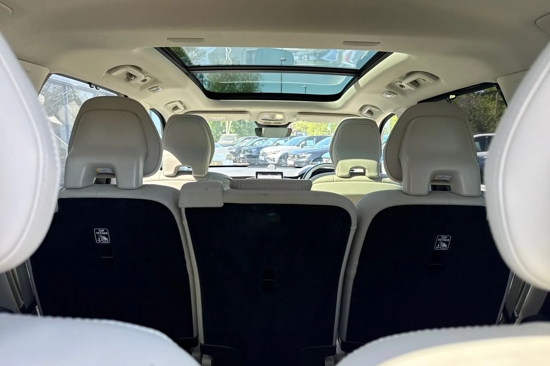 Volvo XC90 thumbnail image number 24