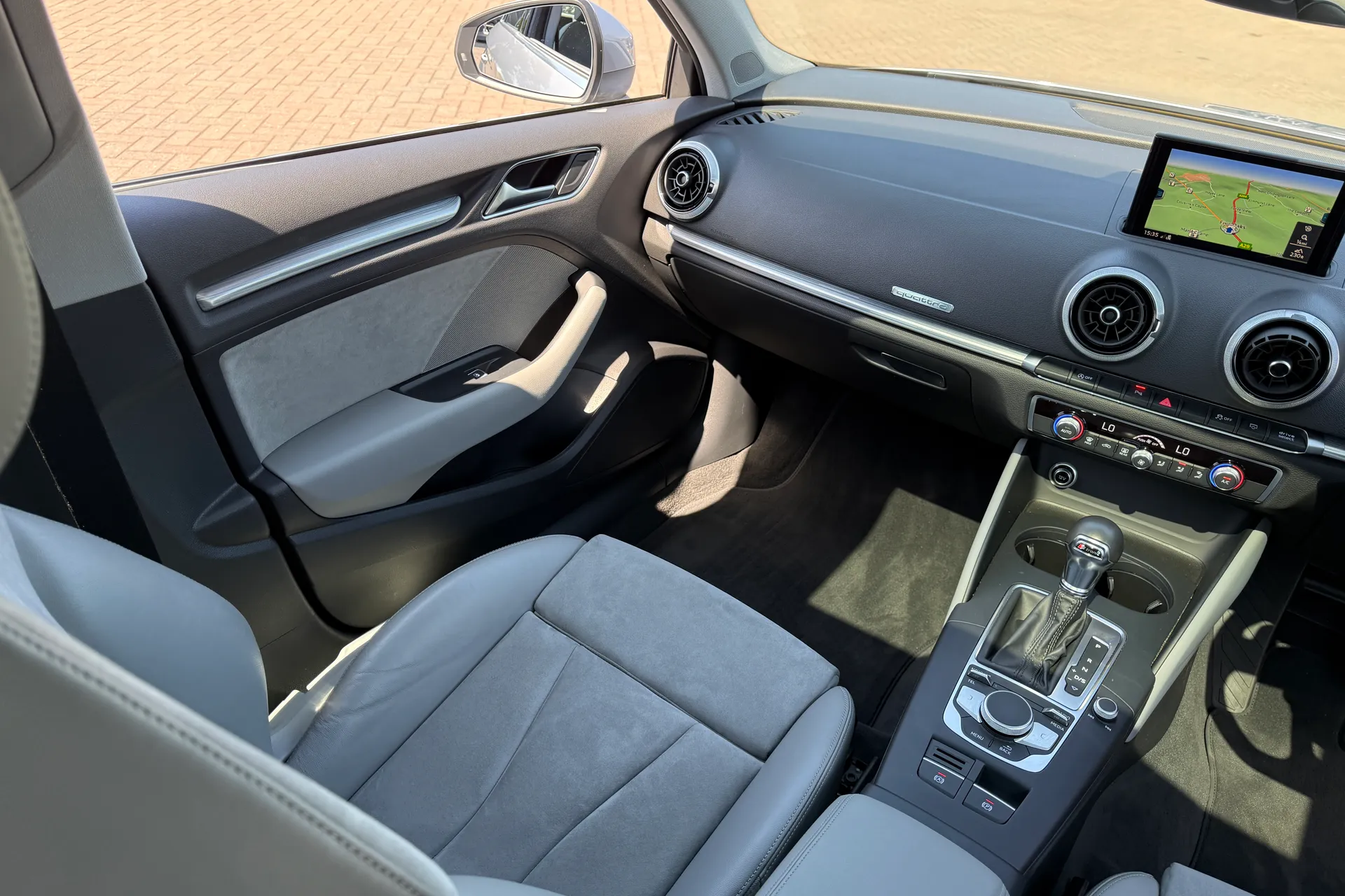 Audi A3 thumbnail image number 40