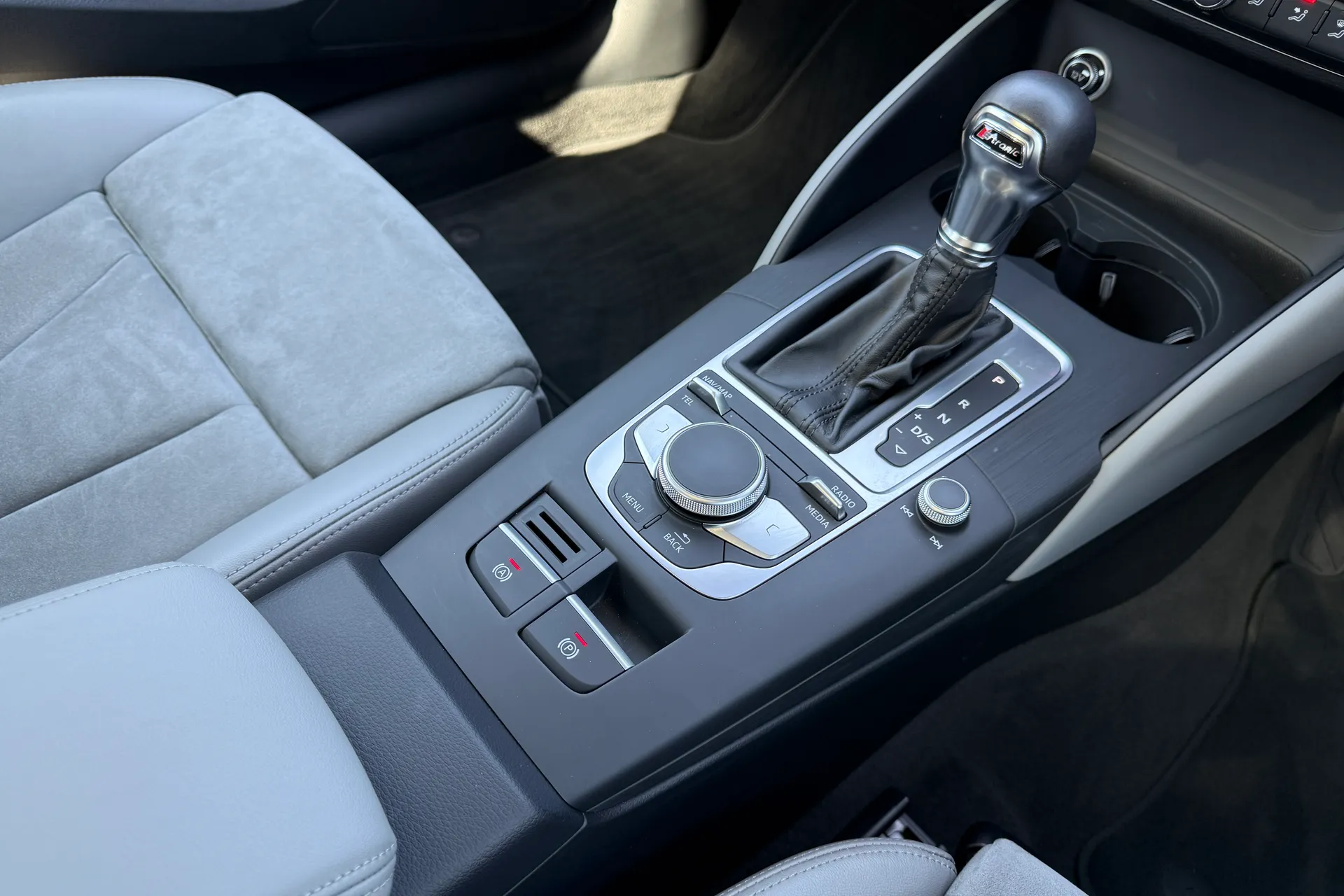 Audi A3 thumbnail image number 41