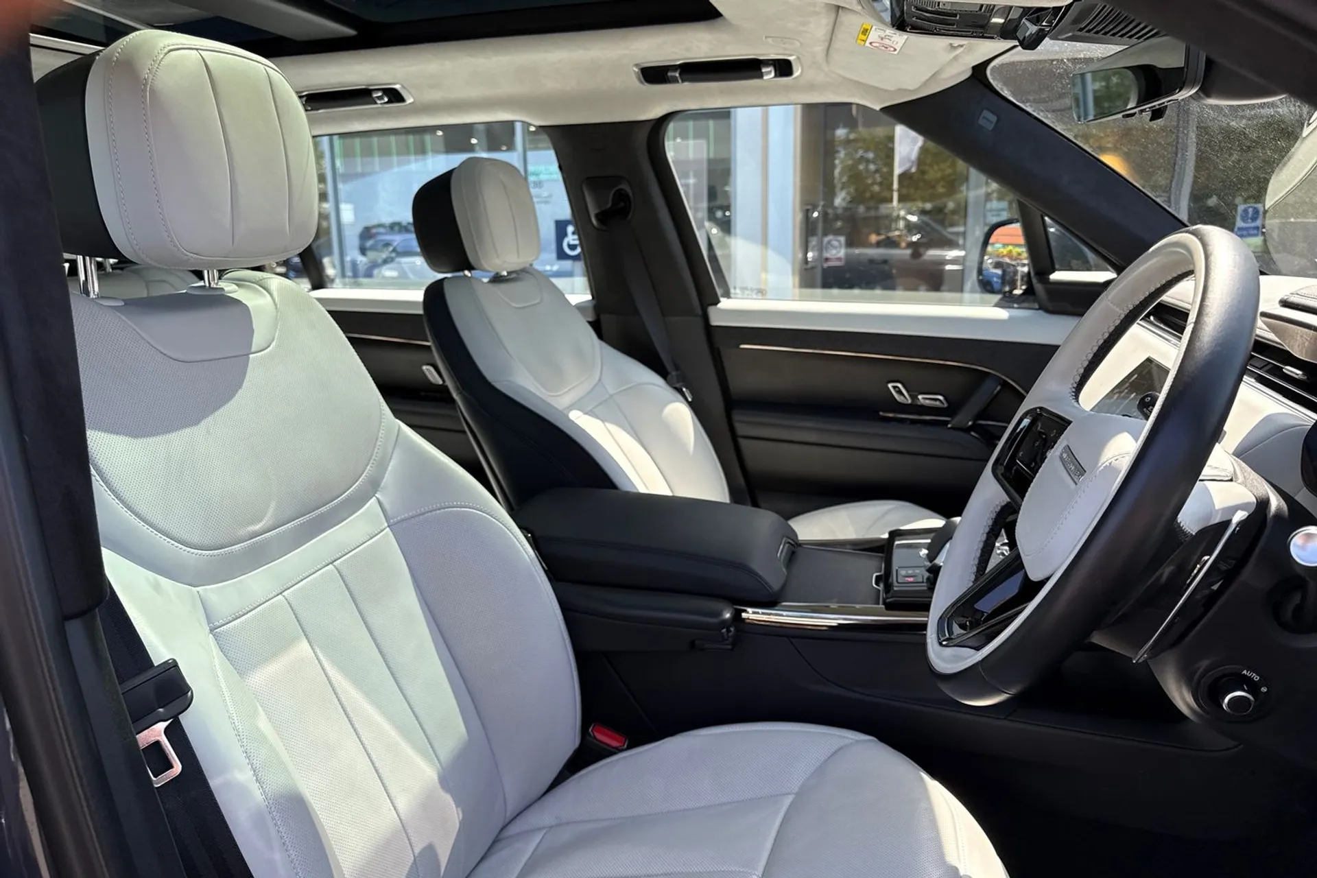 LAND ROVER RANGE ROVER SPORT thumbnail image number 27