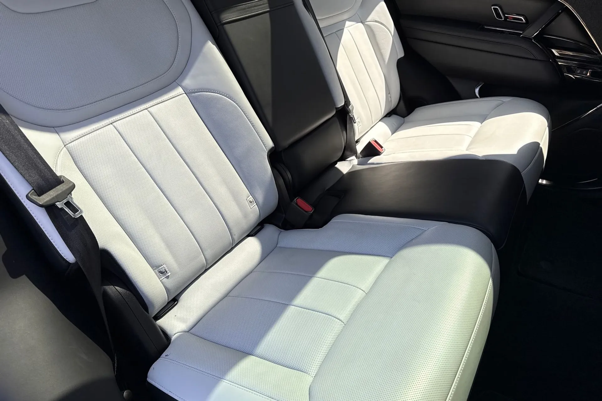 LAND ROVER RANGE ROVER SPORT thumbnail image number 26