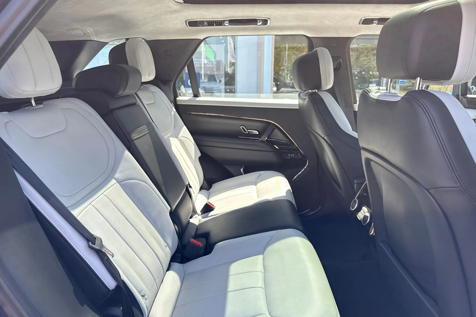 LAND ROVER RANGE ROVER SPORT thumbnail image number 24