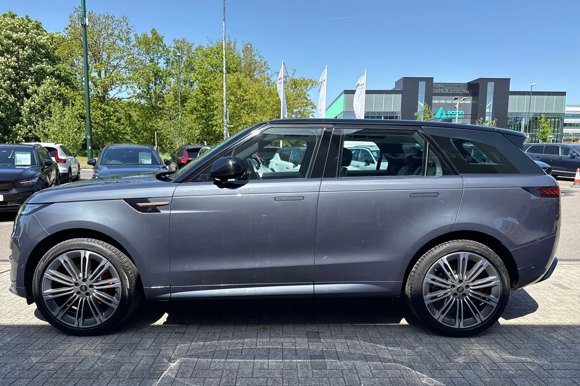 LAND ROVER RANGE ROVER SPORT thumbnail image number 11