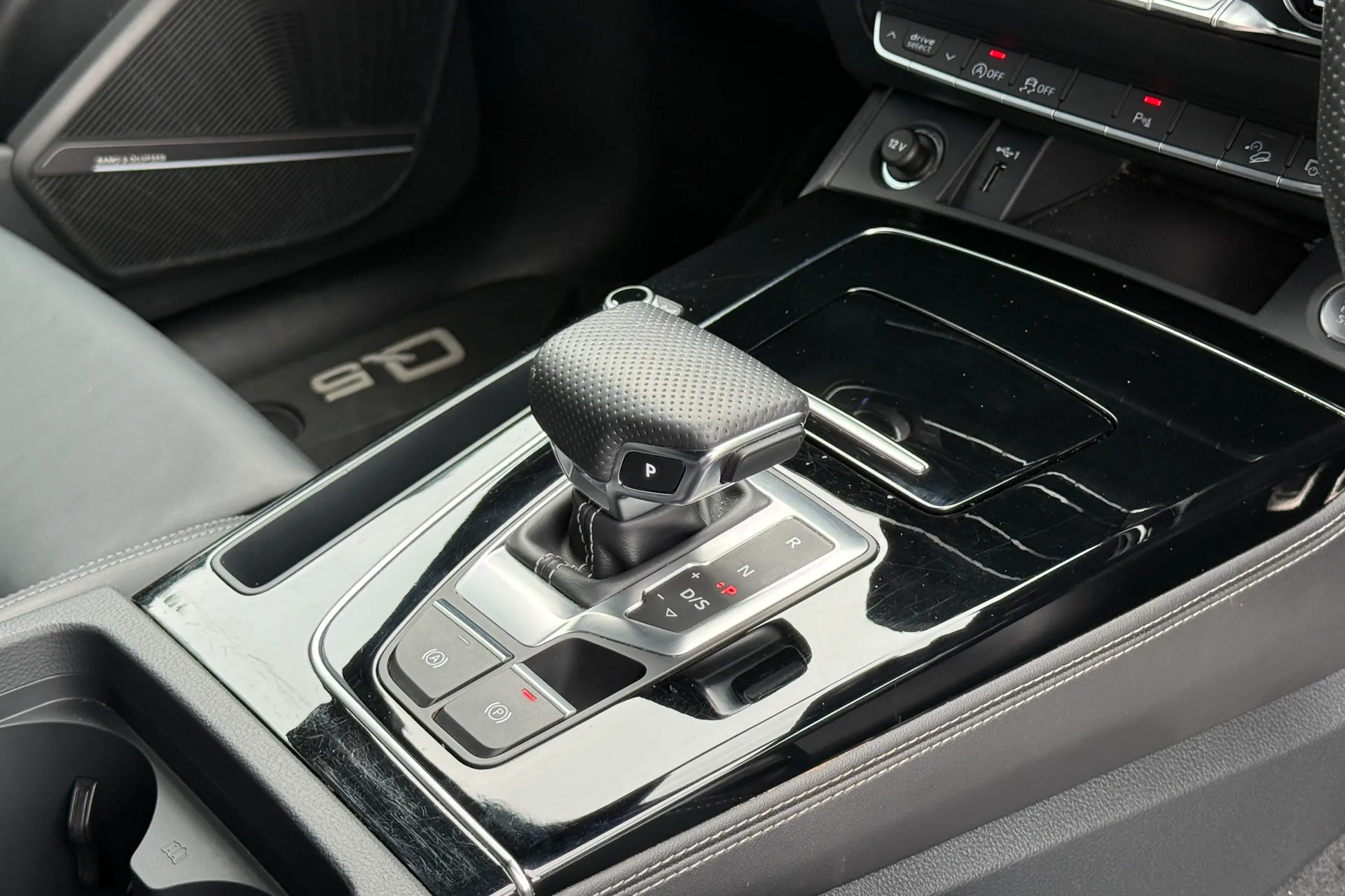 Audi Q5 SLN ED1 45TFSI MHEV QU thumbnail image number 14