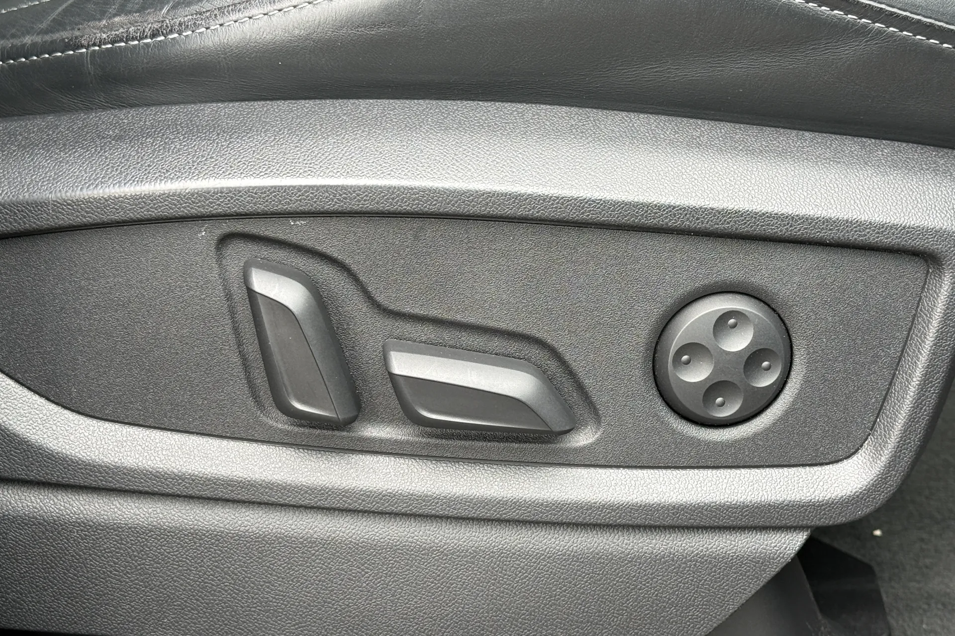 Audi Q5 SLN ED1 45TFSI MHEV QU thumbnail image number 39
