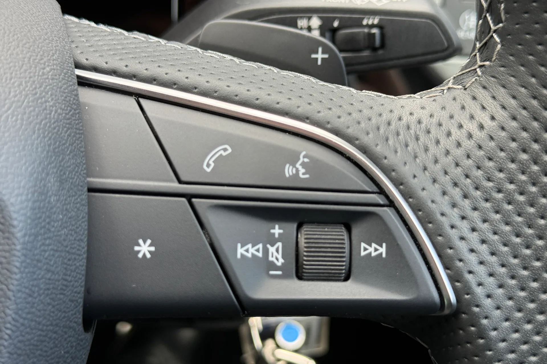 Audi Q3 thumbnail image number 22