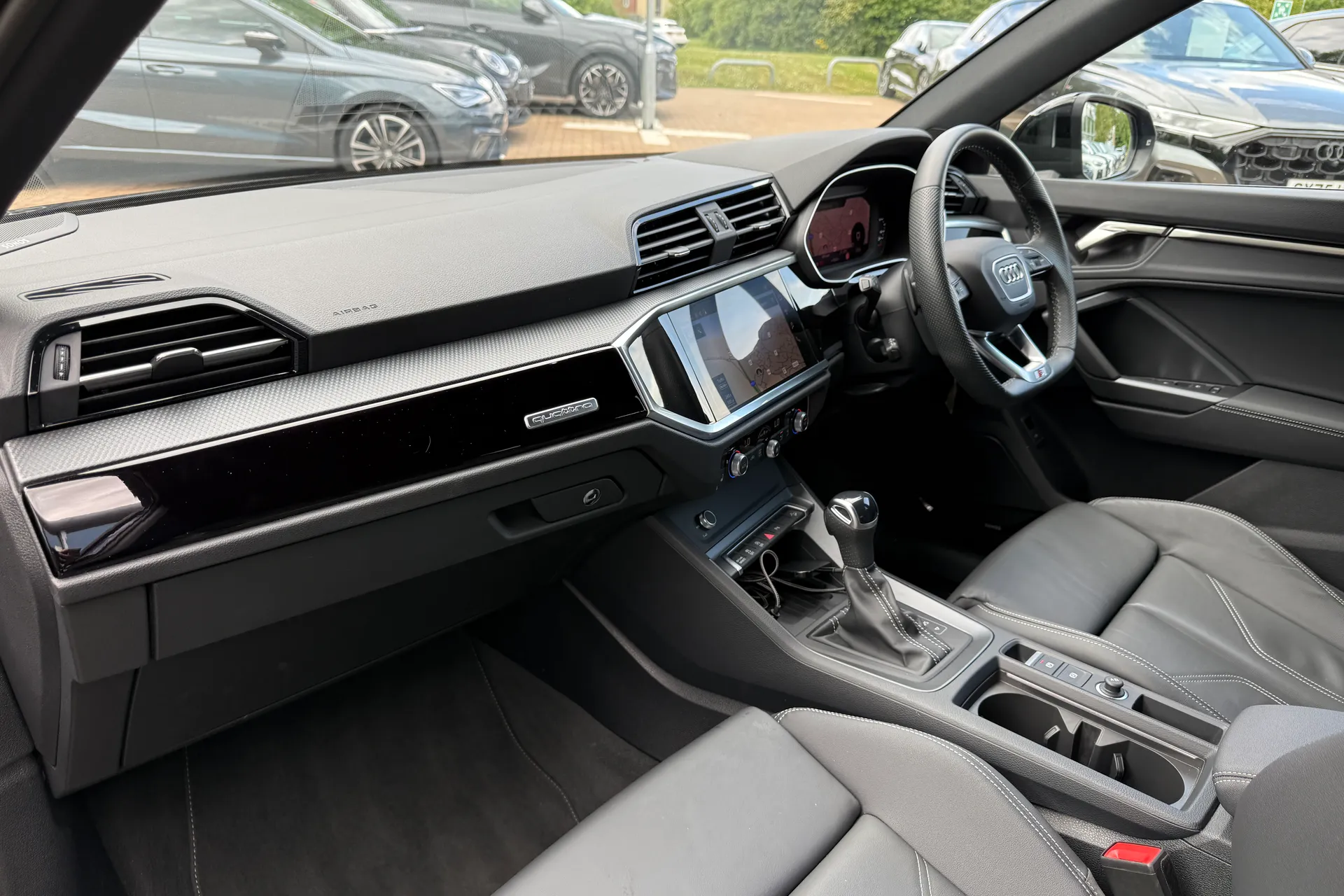 Audi Q3 thumbnail image number 52
